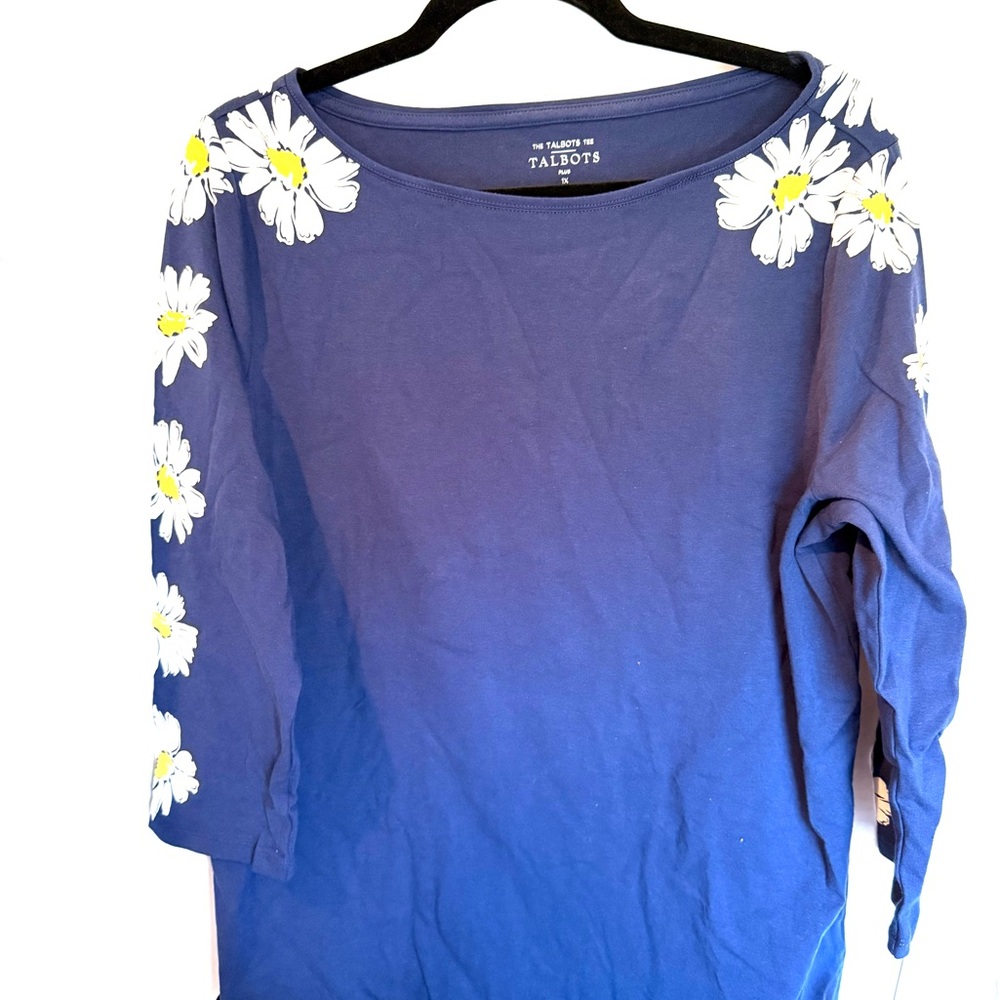 Talbots Navy Blue Top with White Daisy Accents